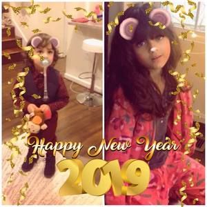 Meet your Posher, Khalida